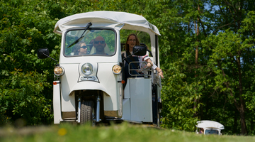 Prinsheerlijk cruisen met de eTuktuk