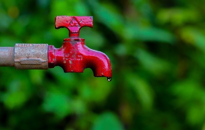 Uitbreiding van het tijdelijk onttrekkingsverbod voor onbevaarbare waterlopen