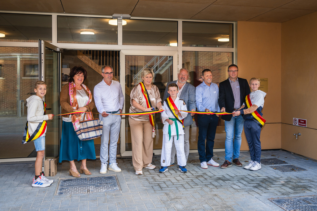 Inhuldiging polyvalent gebouw Laakdal (11 van 12)