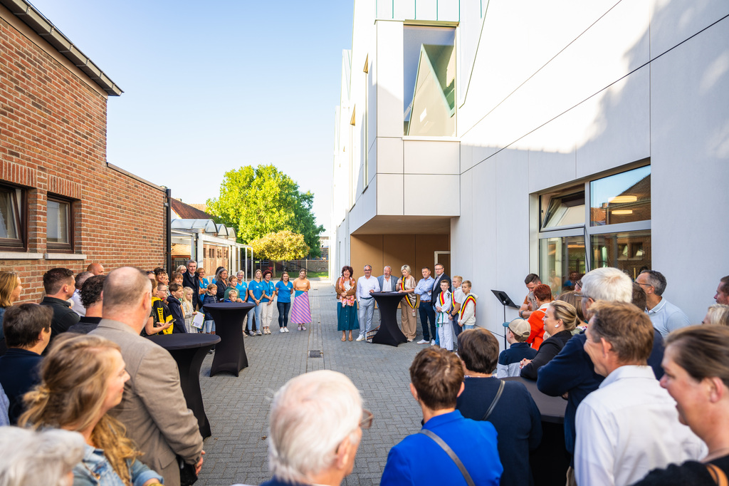 Inhuldiging polyvalent gebouw Laakdal (9 van 12)