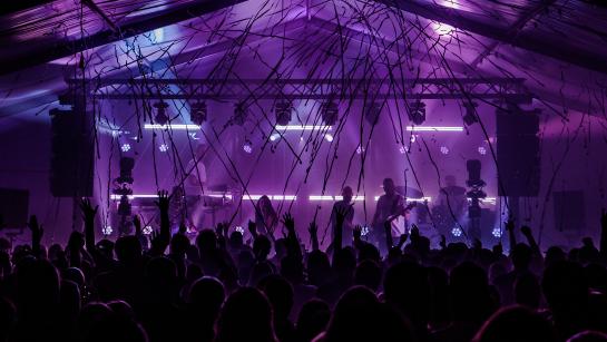 Level Six op Zomerpodium 2025 - Copyright Silke Daems